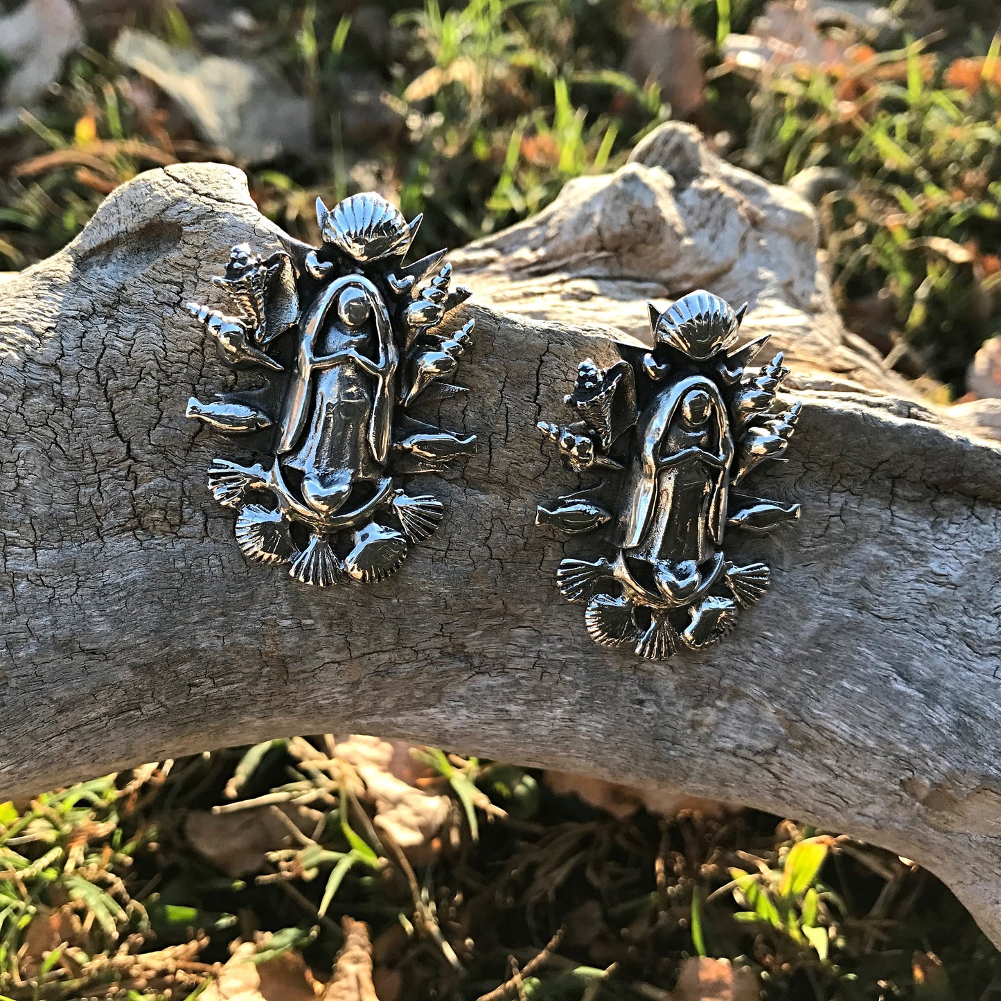 Sterling sea shell Silver Madonna virgen María Guadalupe stud earrings