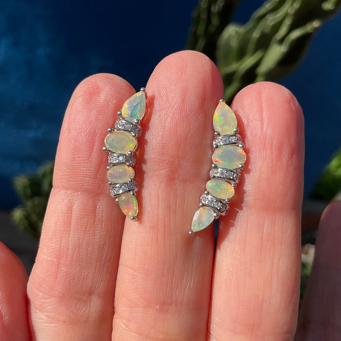 sterling silver opal Stud earrings