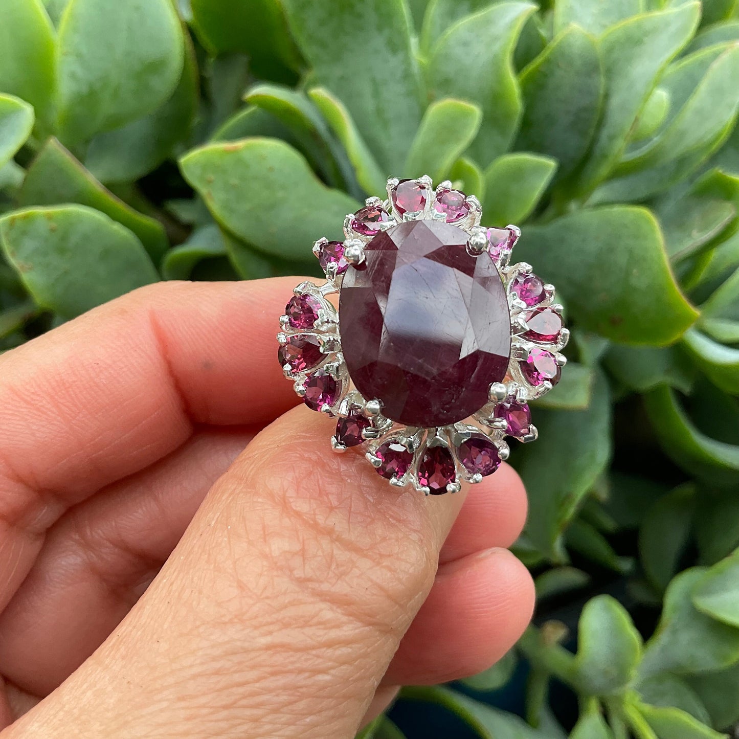 Sterling silver Exquisite Ruby rhodolite starburst statement Ring 7.5