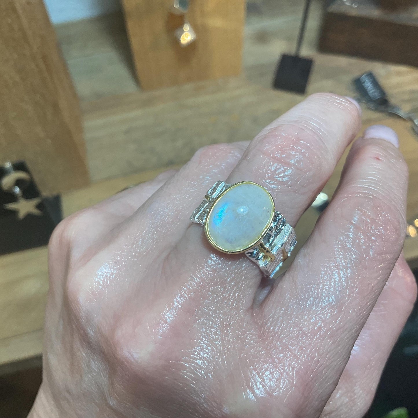 Sterling silver moonstone band ring size 7