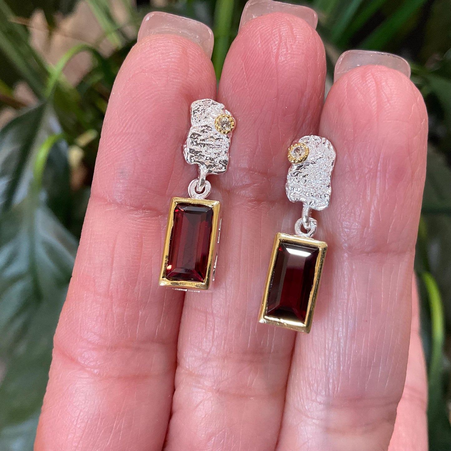 Sterling Silver Red garnet baguette dangle Earrings