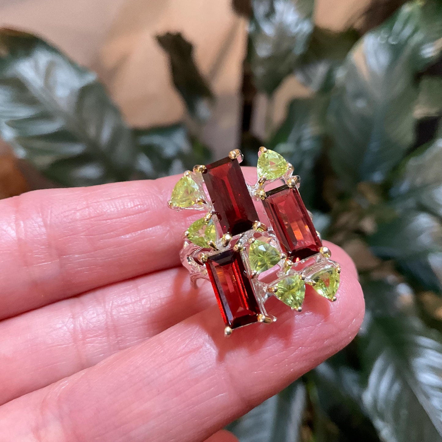 Sterling Silver Red garnet emerald cut peridot ring 8.5