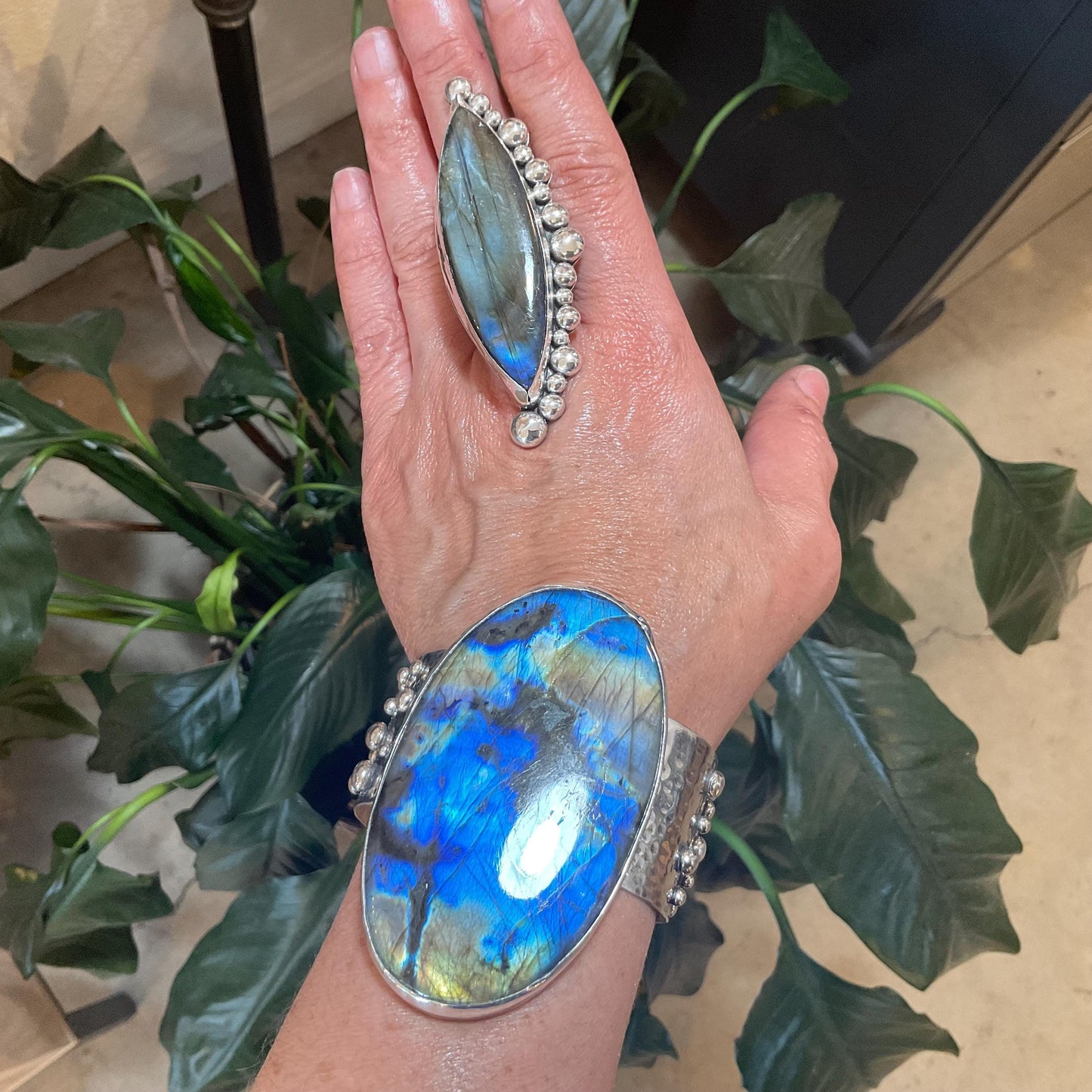 Sterling silver Abstract Modernist spectrolite massive 197ct labradorite cuff bracelet