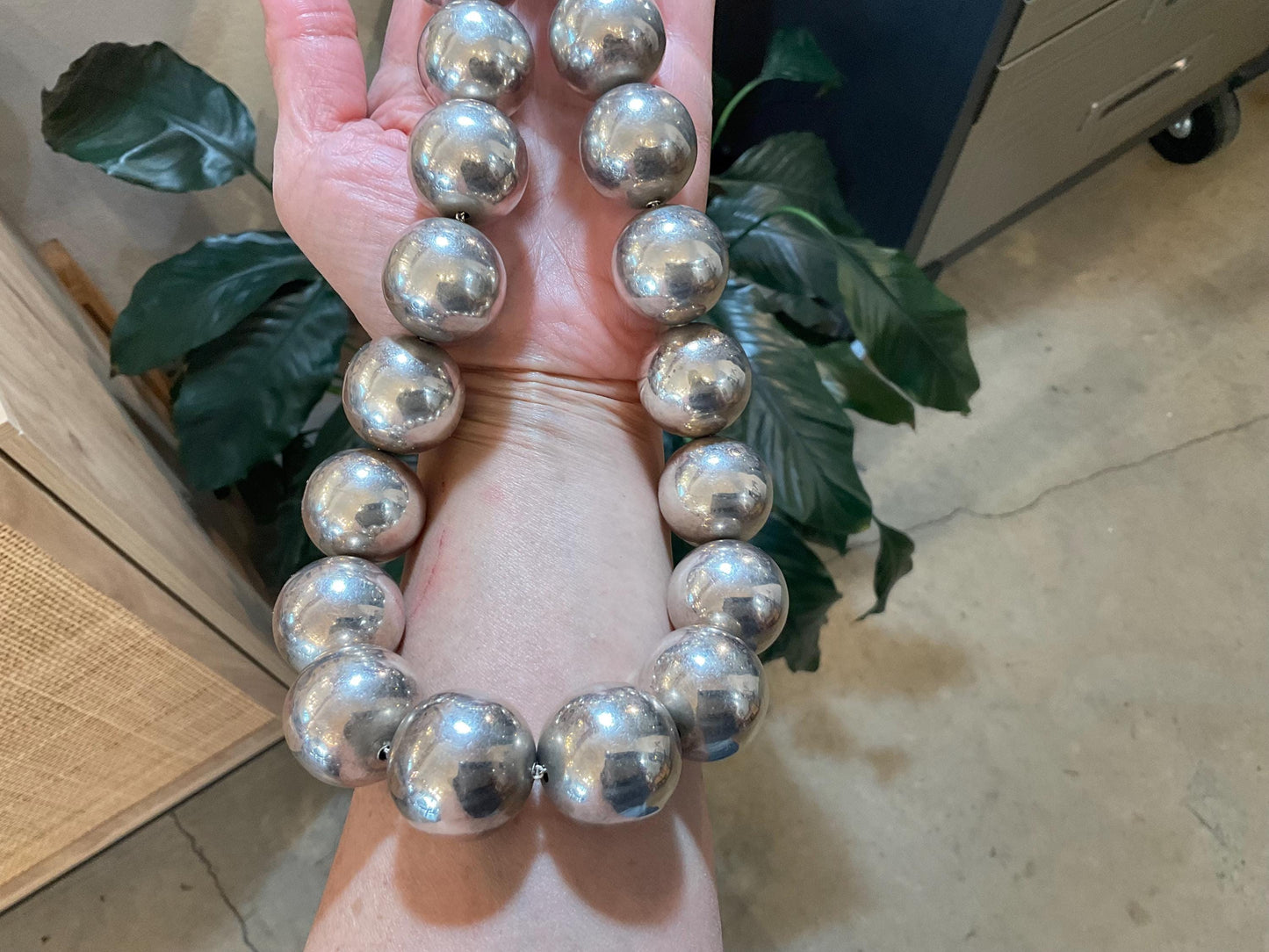 Sterling silver vintage 25mm huge bench bead necklace collar vintage Taxco