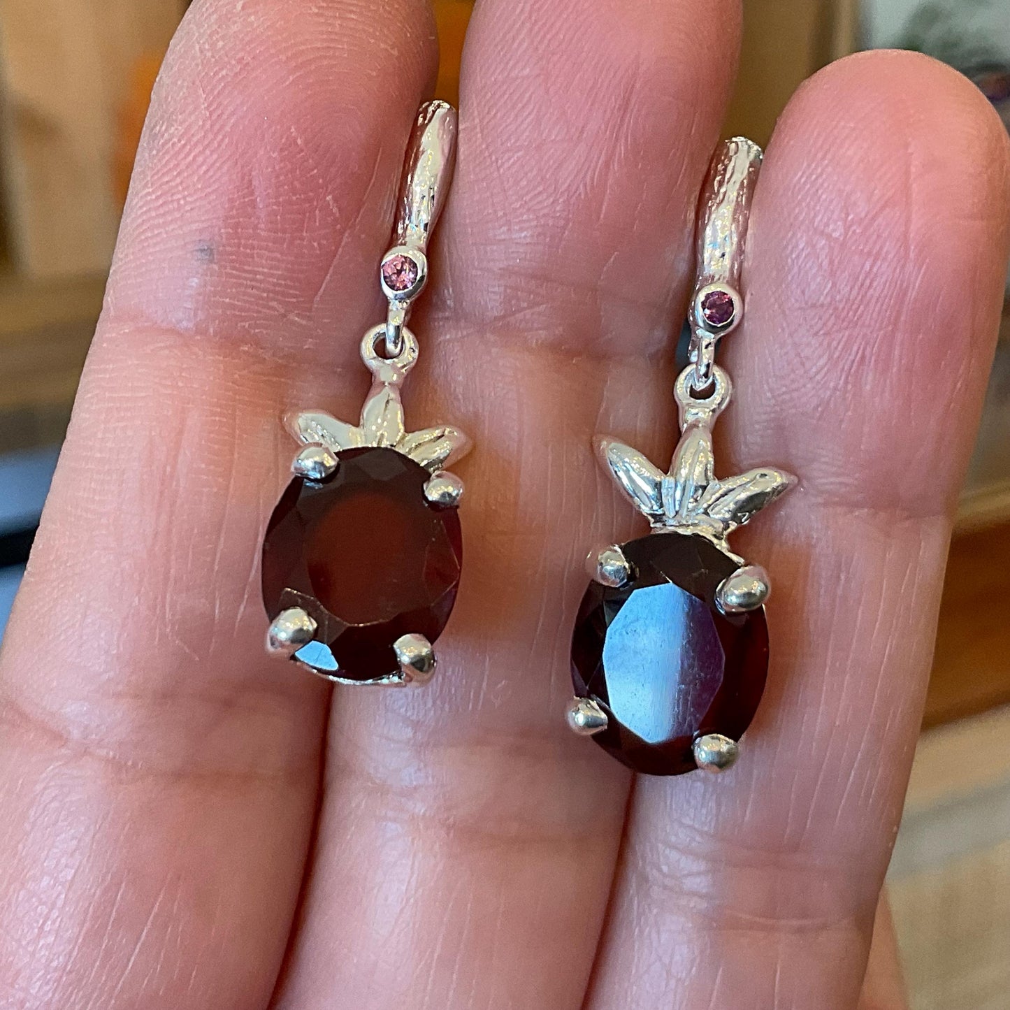 Sterling Silver Red garnet dangle Earrings