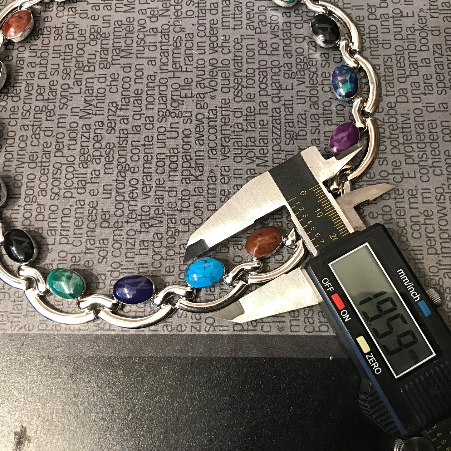 Sterling silver Multi Gemstone Turquoise Onyx Malachite Modernist necklace collar.