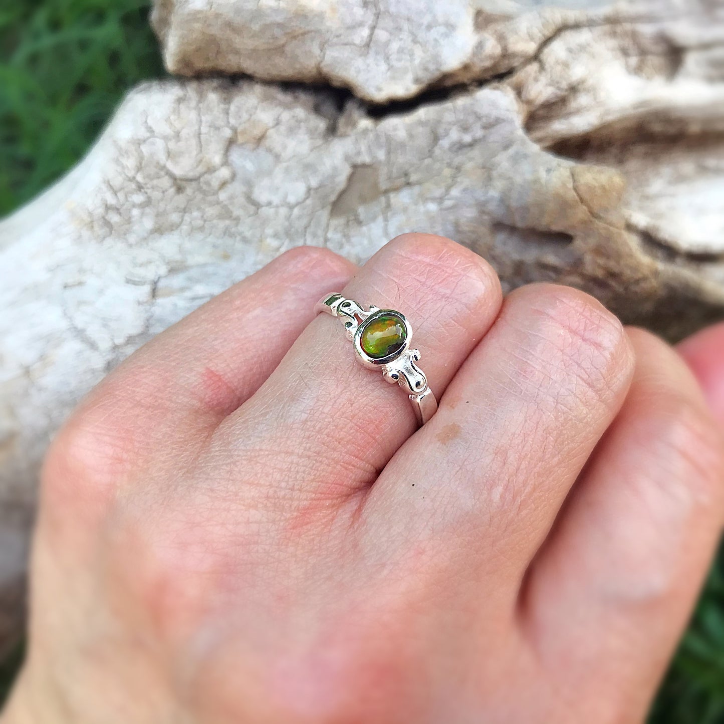 Artisan Sterling Silver Natural rainbow opal dainty ring modernist 7.5
