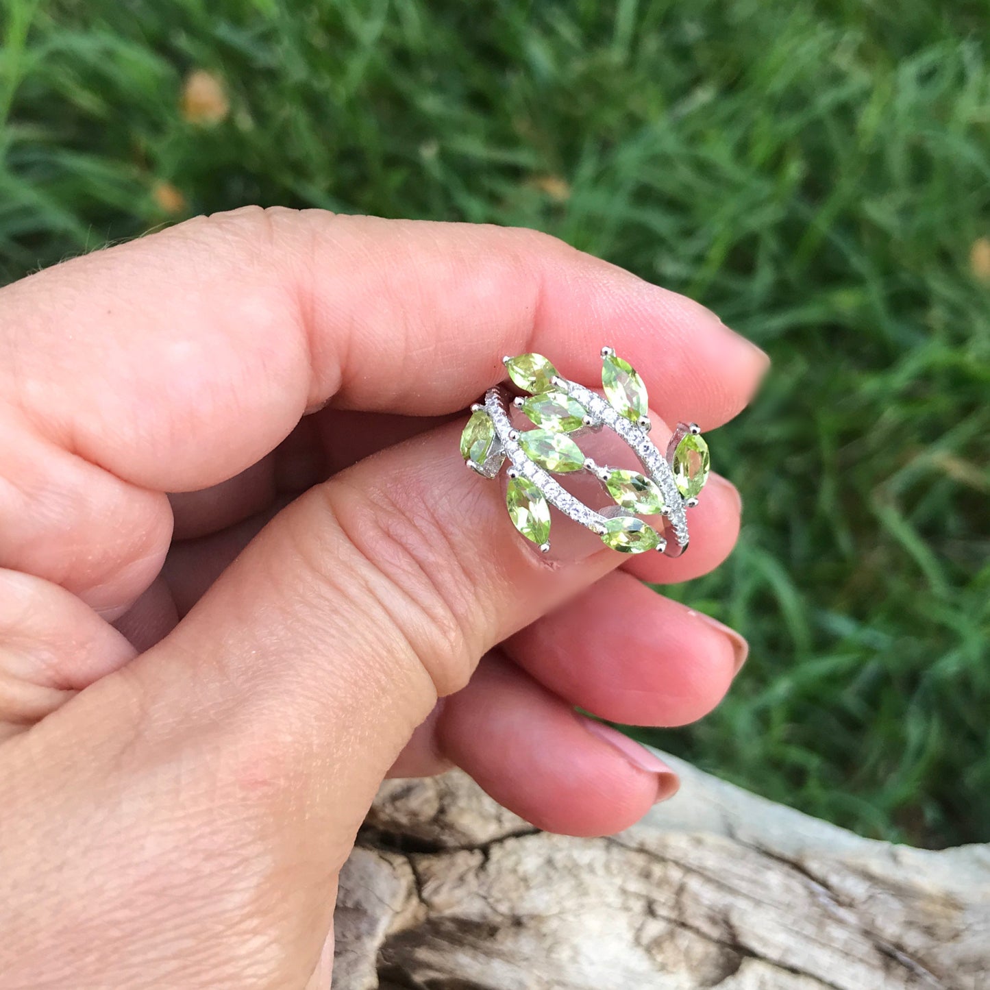Handmade Sterling Silver Natural green peridot ring 7.5