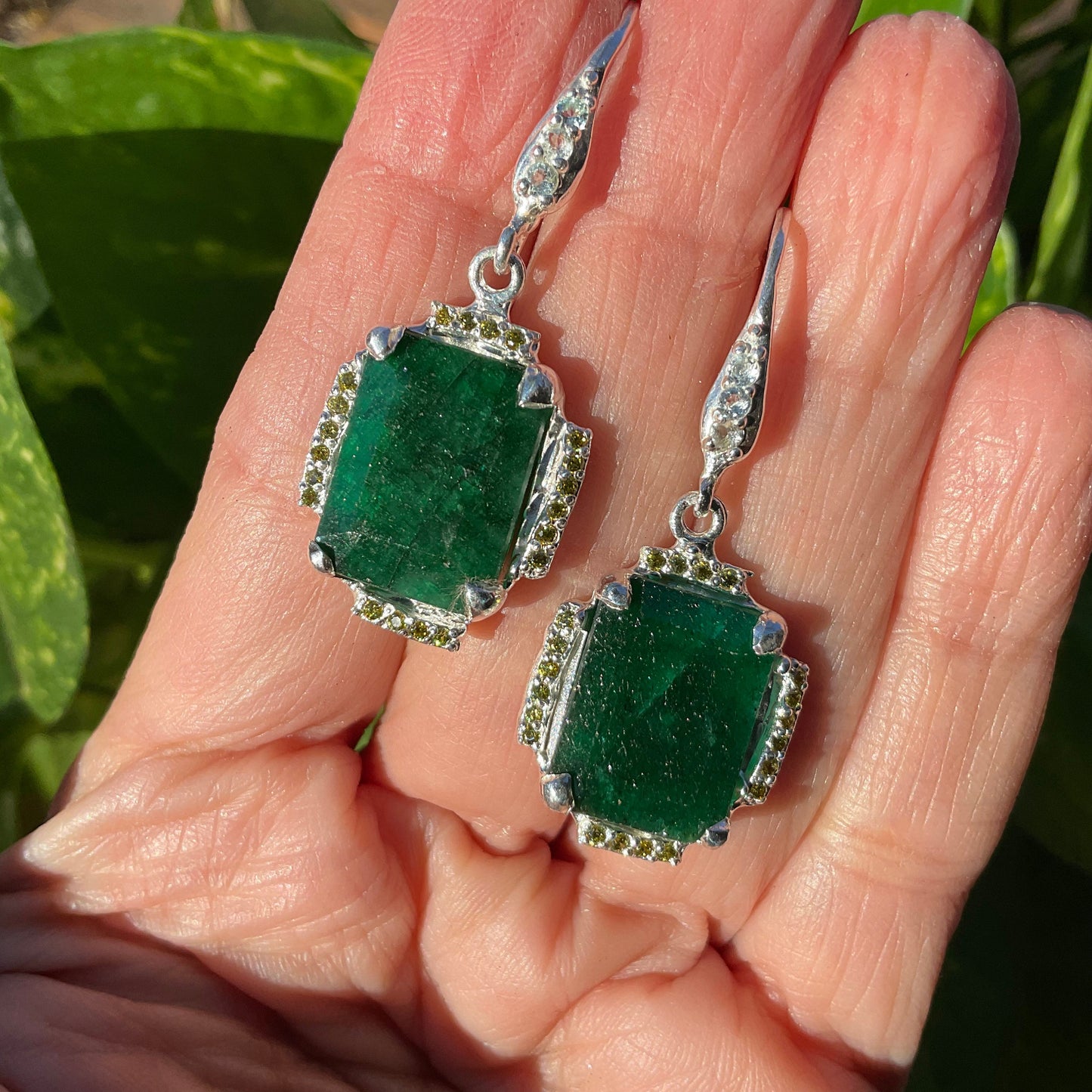 sterling silver natural beryl emerald green dangle earrings