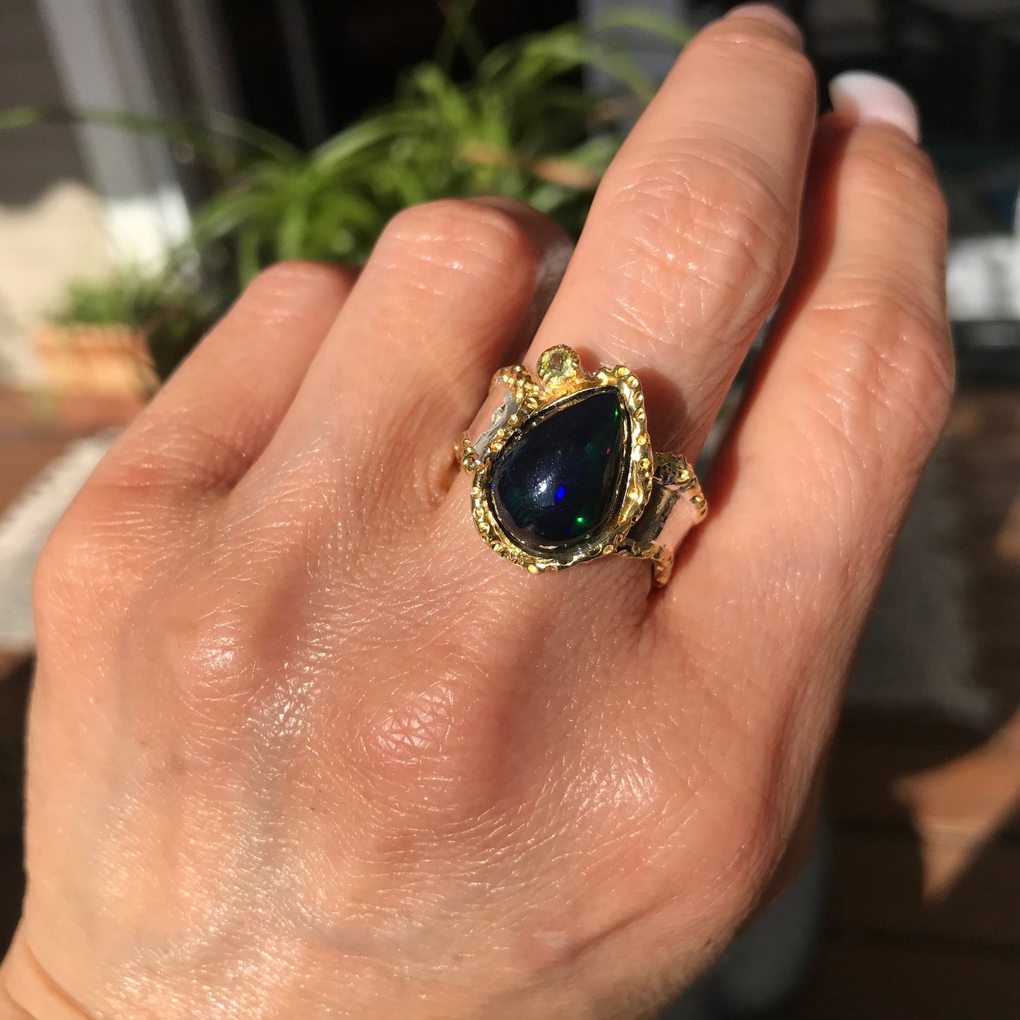 sterling silver natural Blue fire opal modern Etnika band ring 8.5