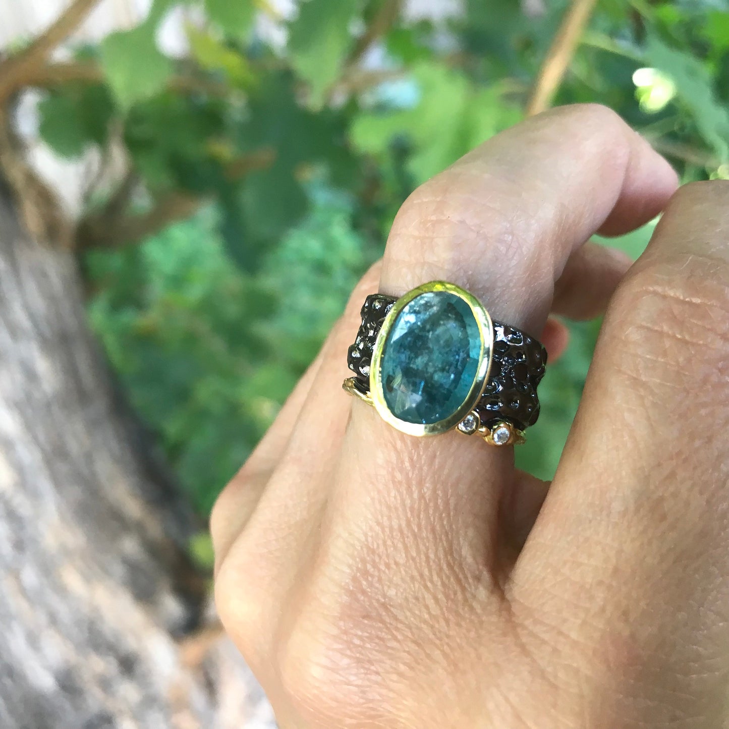 Sterling Silver blue kyanite black band ring 7