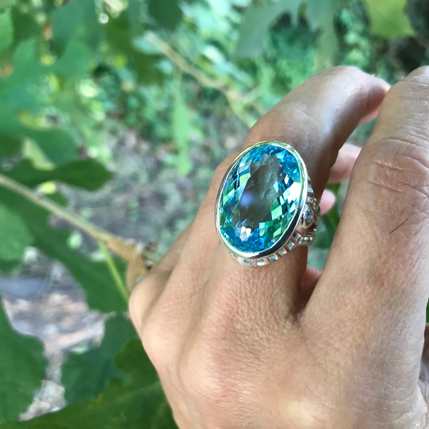 Sterling Silver blue topaz modernist ring 7.5