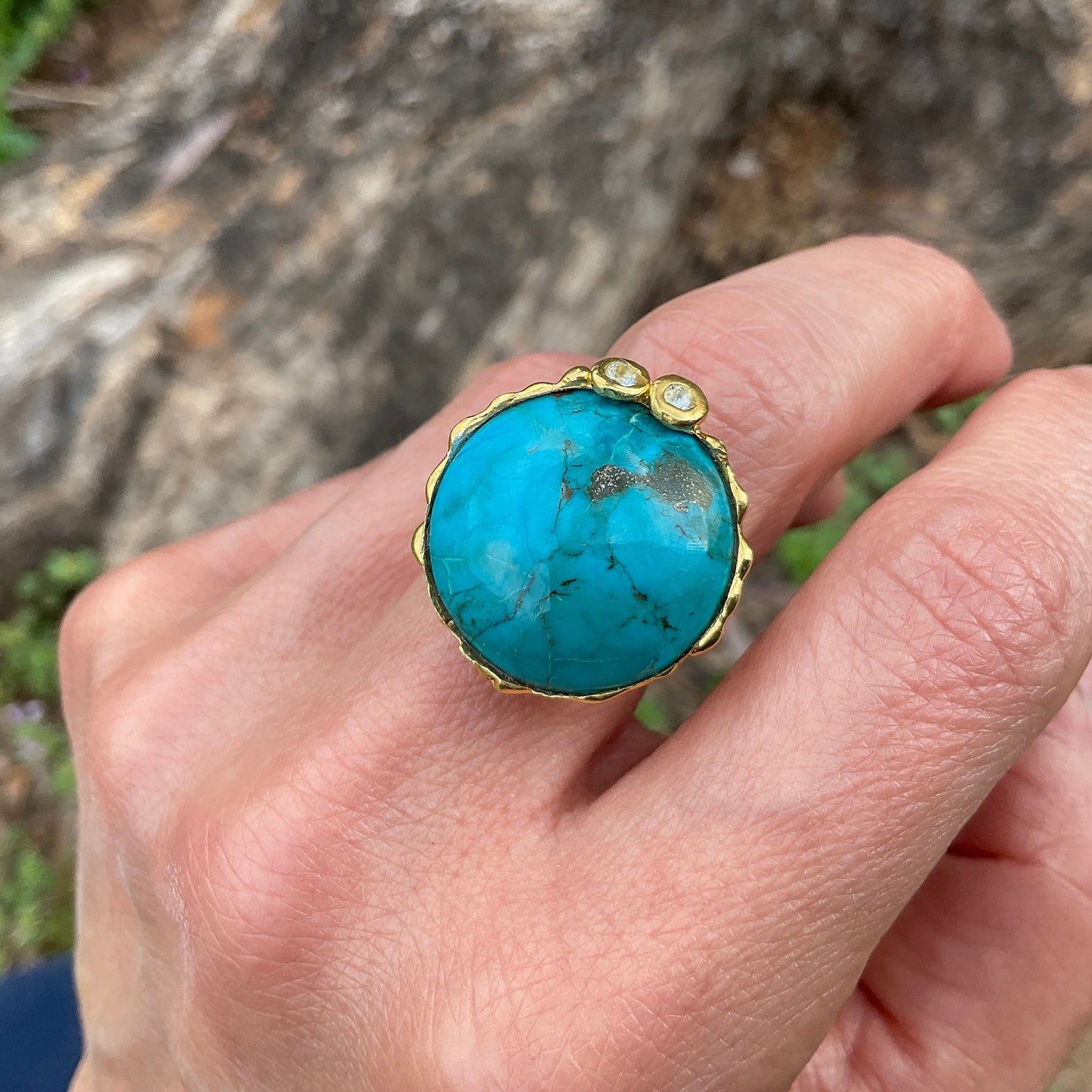 Sterling Silver Genuine Turquoise huge round gold ring 7.5