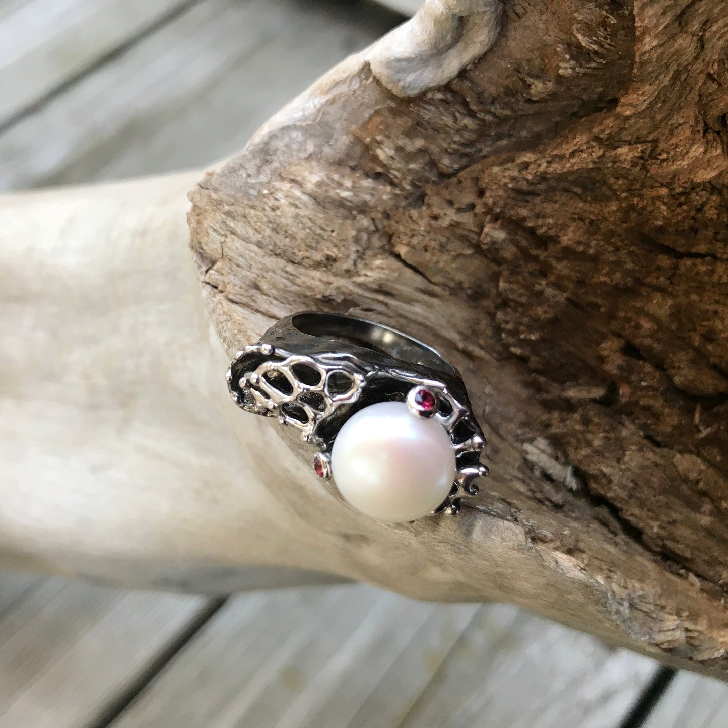 Sterling Silver Rhodium natural pearl red garnet artisan Ring 8.5 Colors Of Etnika
