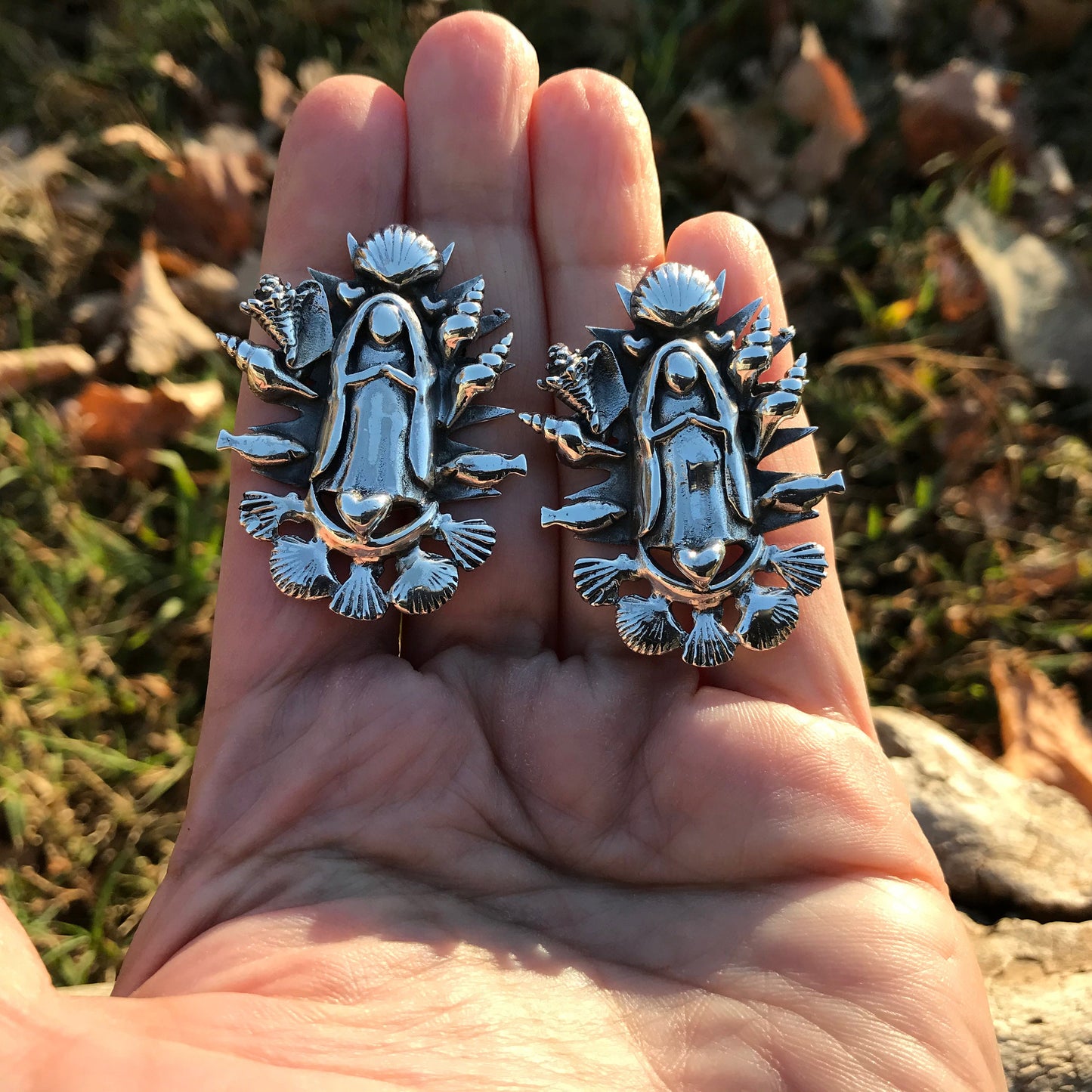 Sterling sea shell Silver Madonna virgen María Guadalupe stud earrings