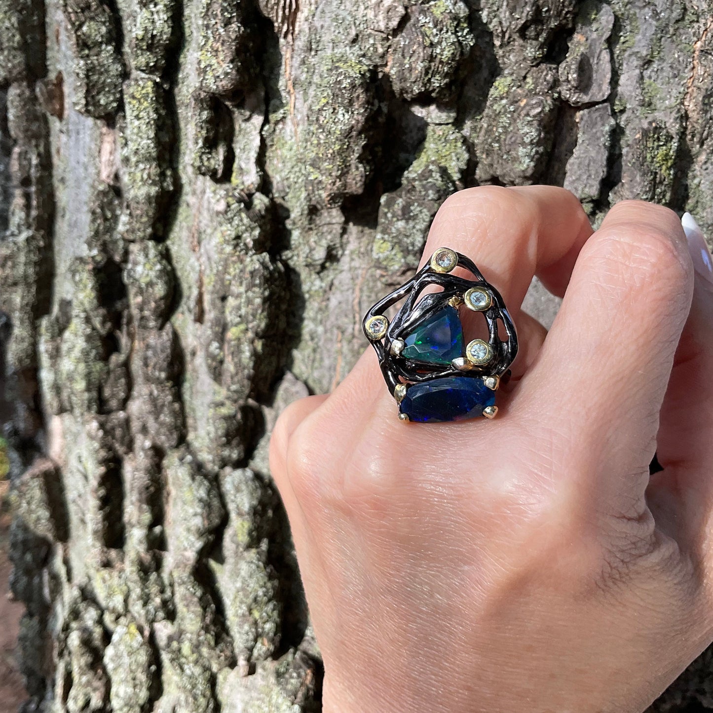 sterling silver mesmerizing  natural Blue  fire opal modernist ring 8.5