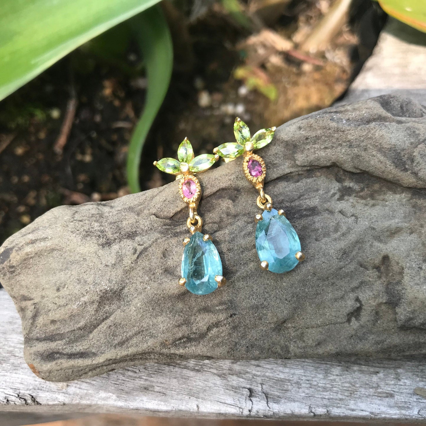 sterling silver Blue kyanite Peridot  dangle earrings Colors Of Etnika
