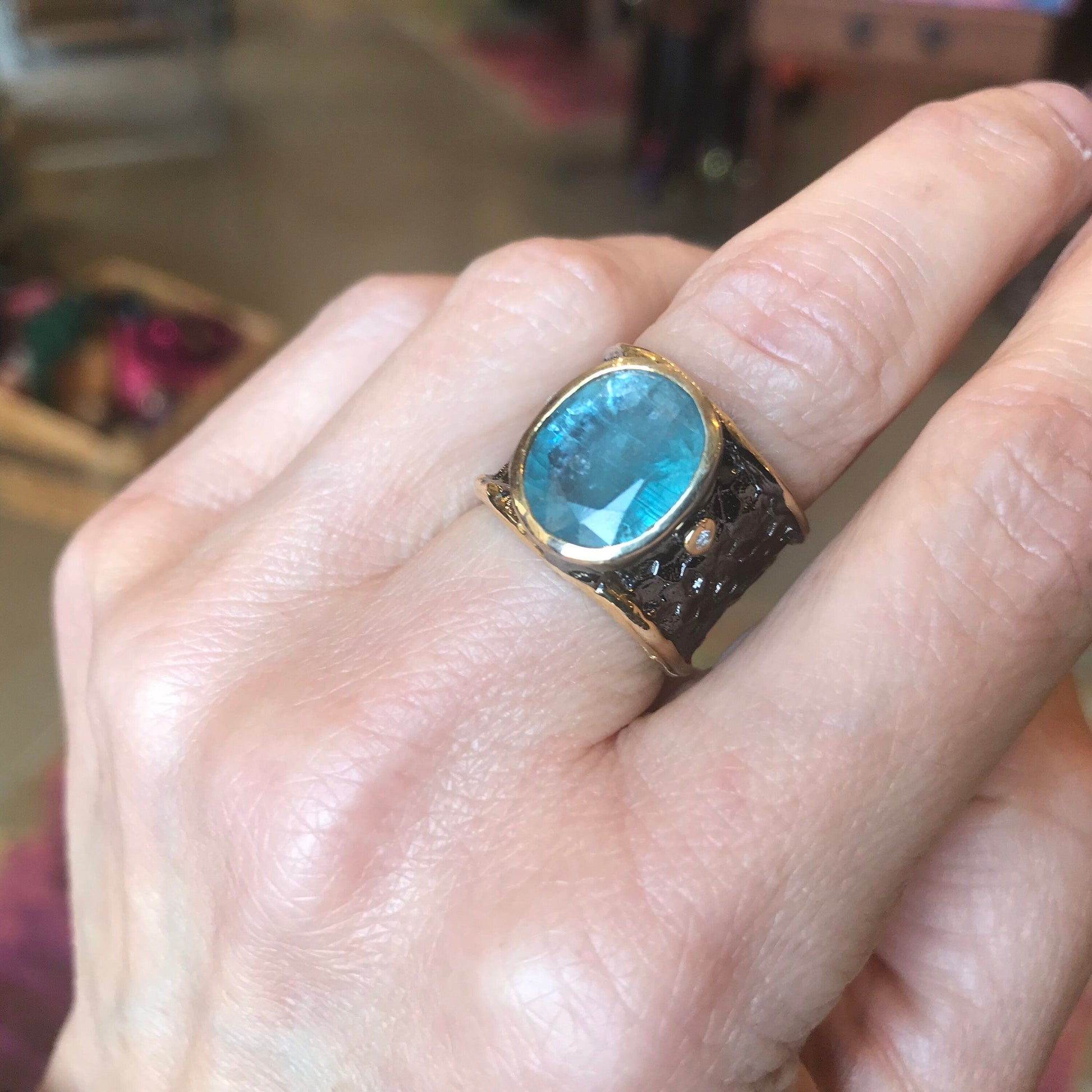 Sterling Silver blue kyanite black band ring 6 Colors Of Etnika