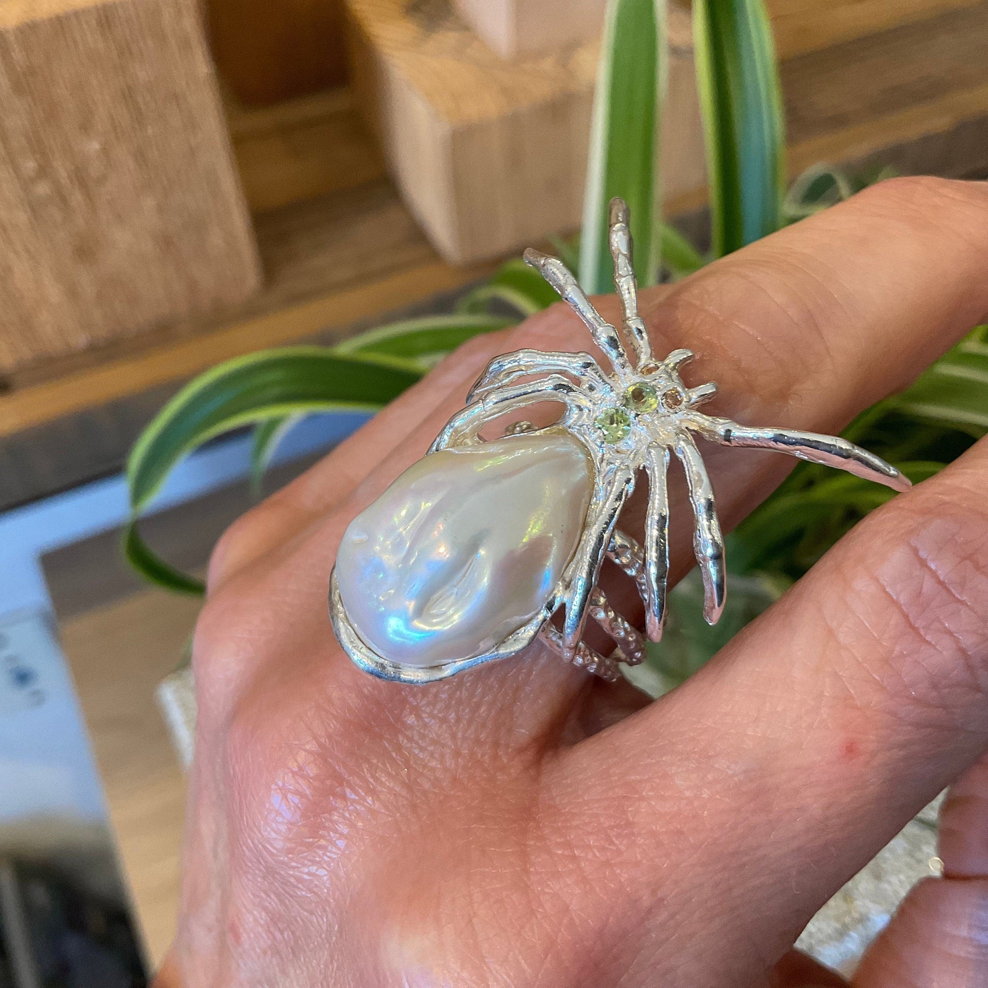 Sterling silver spider baroque pearl  ring 7 Colors Of Etnika