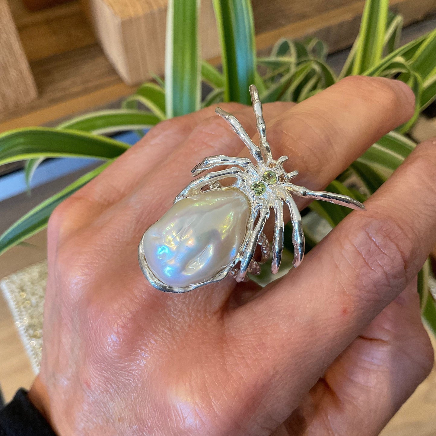 Sterling silver spider baroque pearl  ring 7 Colors Of Etnika