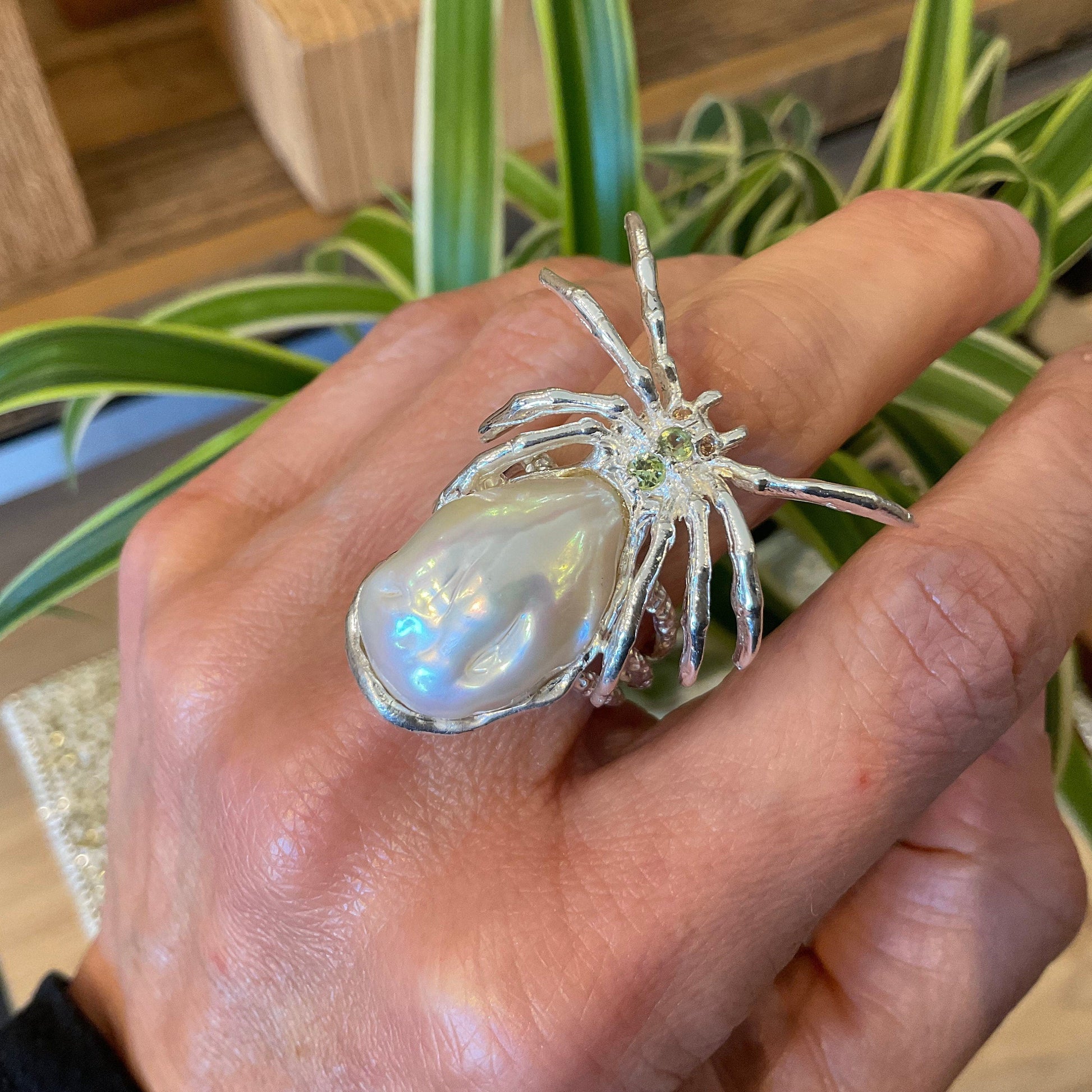 Sterling silver spider baroque pearl  ring 7 Colors Of Etnika