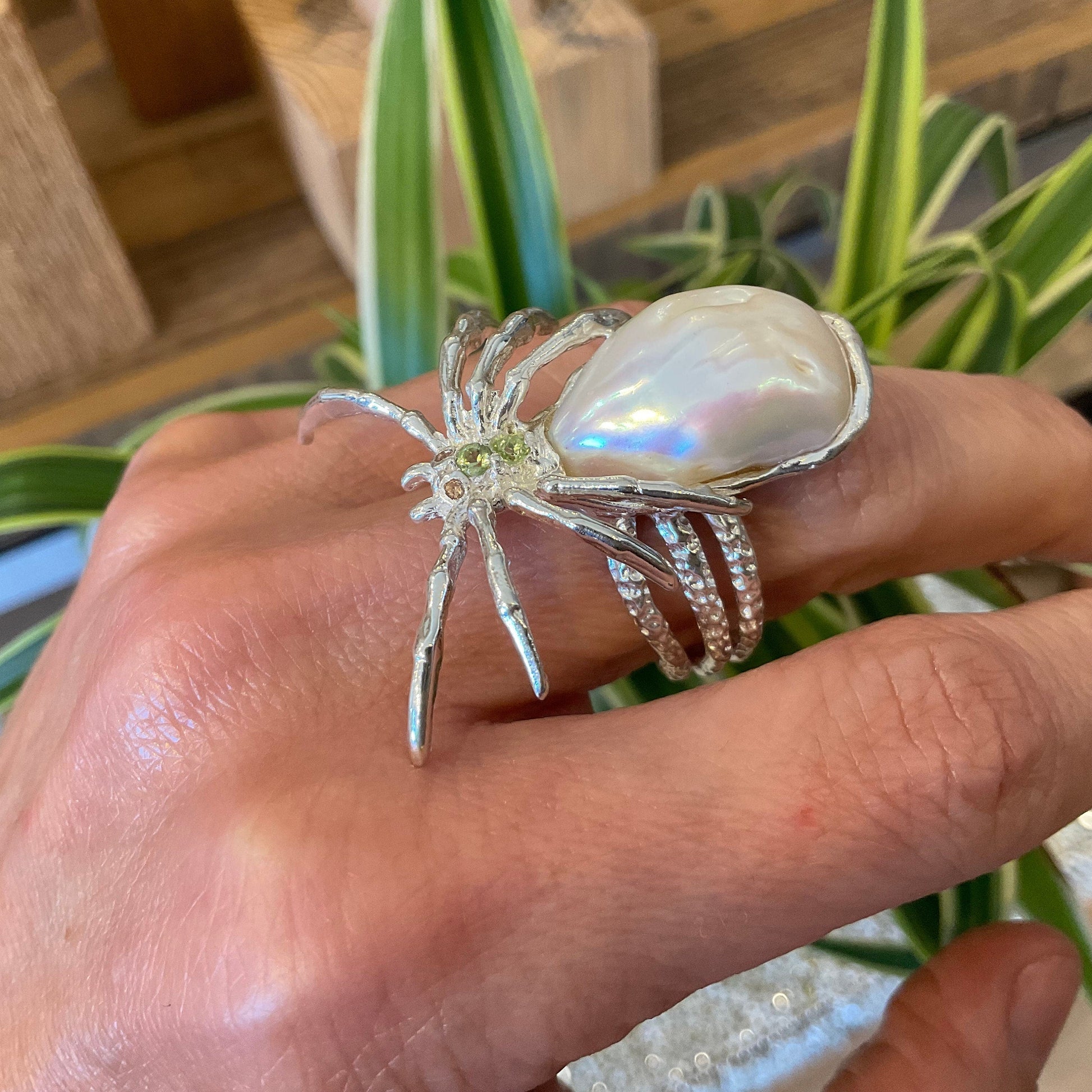 Sterling silver spider baroque pearl  ring 7 Colors Of Etnika