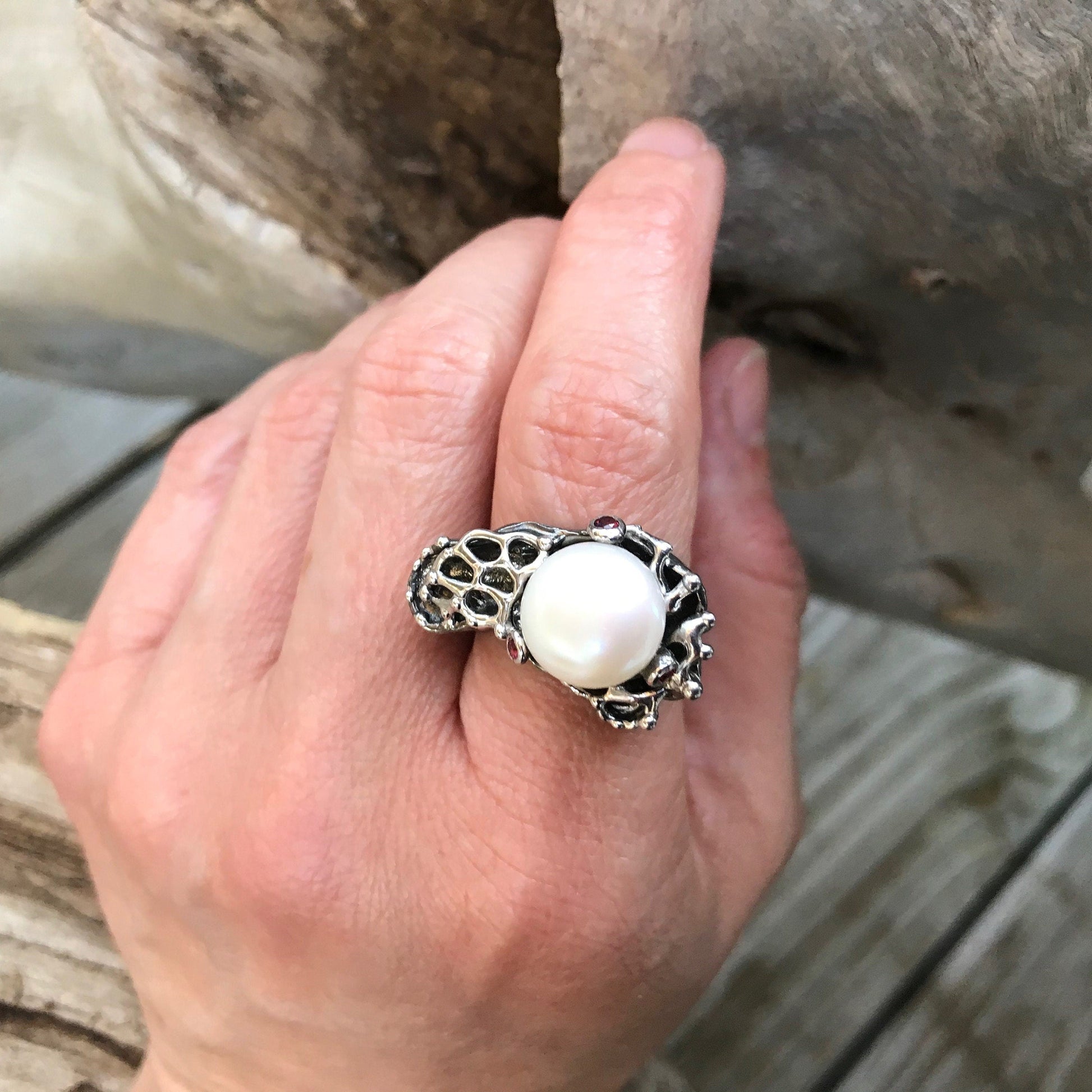 Sterling Silver Rhodium natural pearl red garnet artisan Ring 8.5 Colors Of Etnika