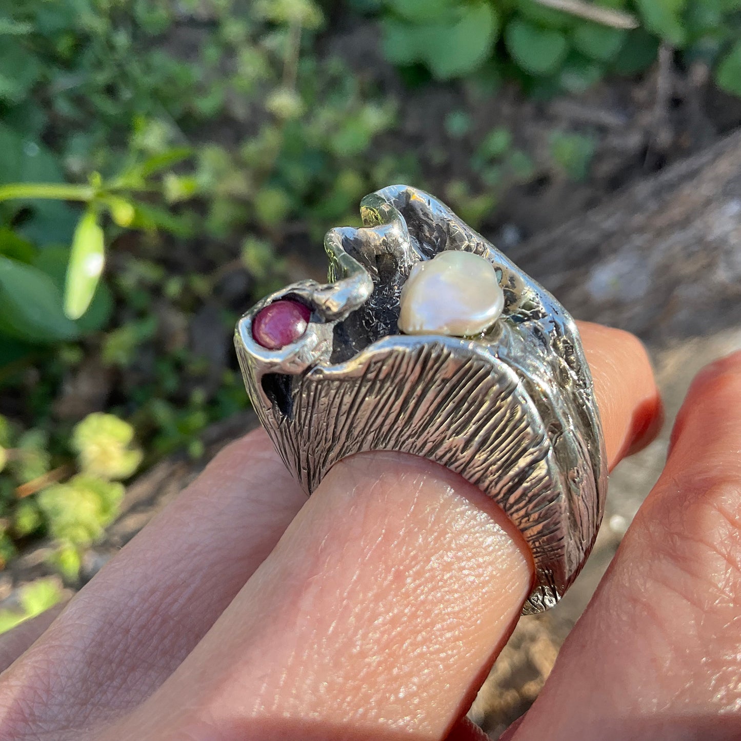 Sterling Silver Natural baroque pearl Ruby brutalist band Ring 8