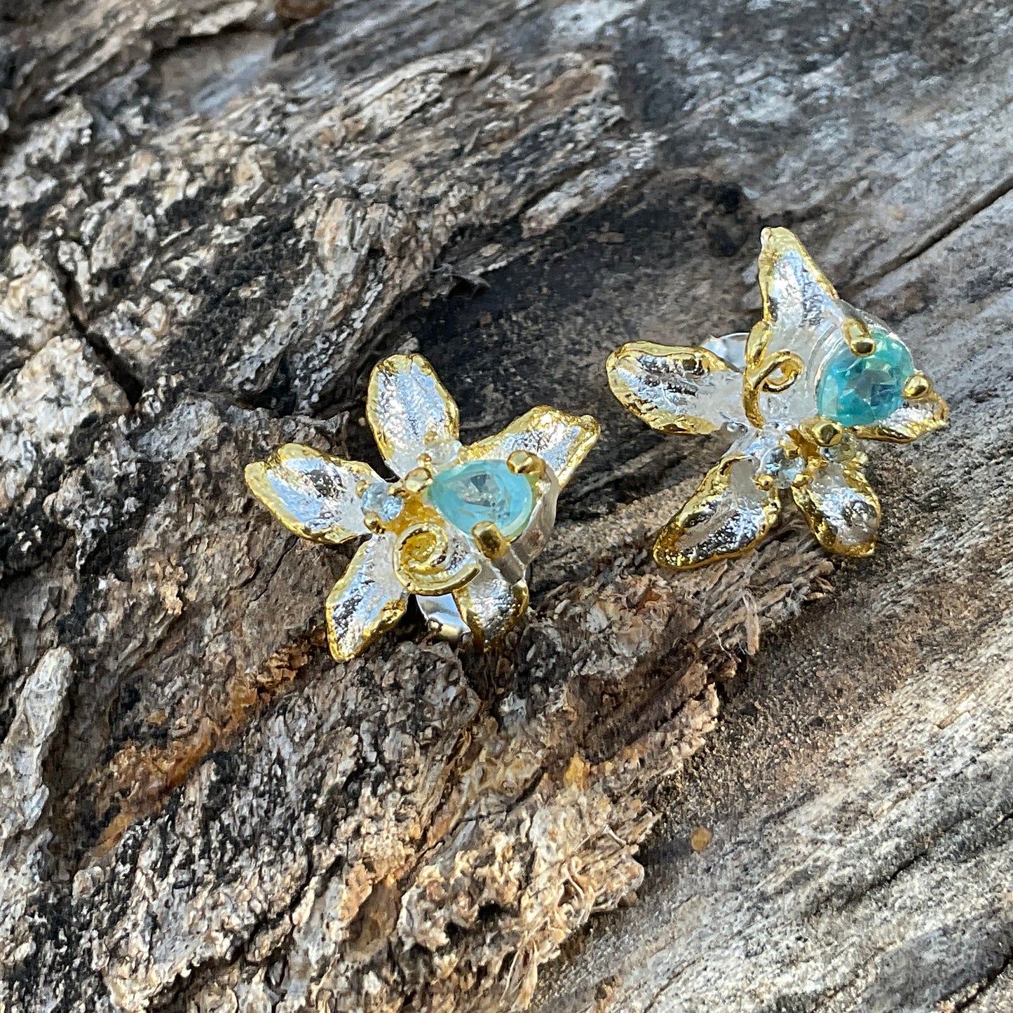 Sterling Silver Natural apatite flower art stud earrings