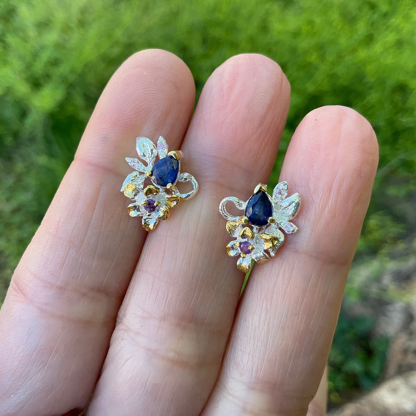 Sterling silver blue sapphire stud flower art Earrings