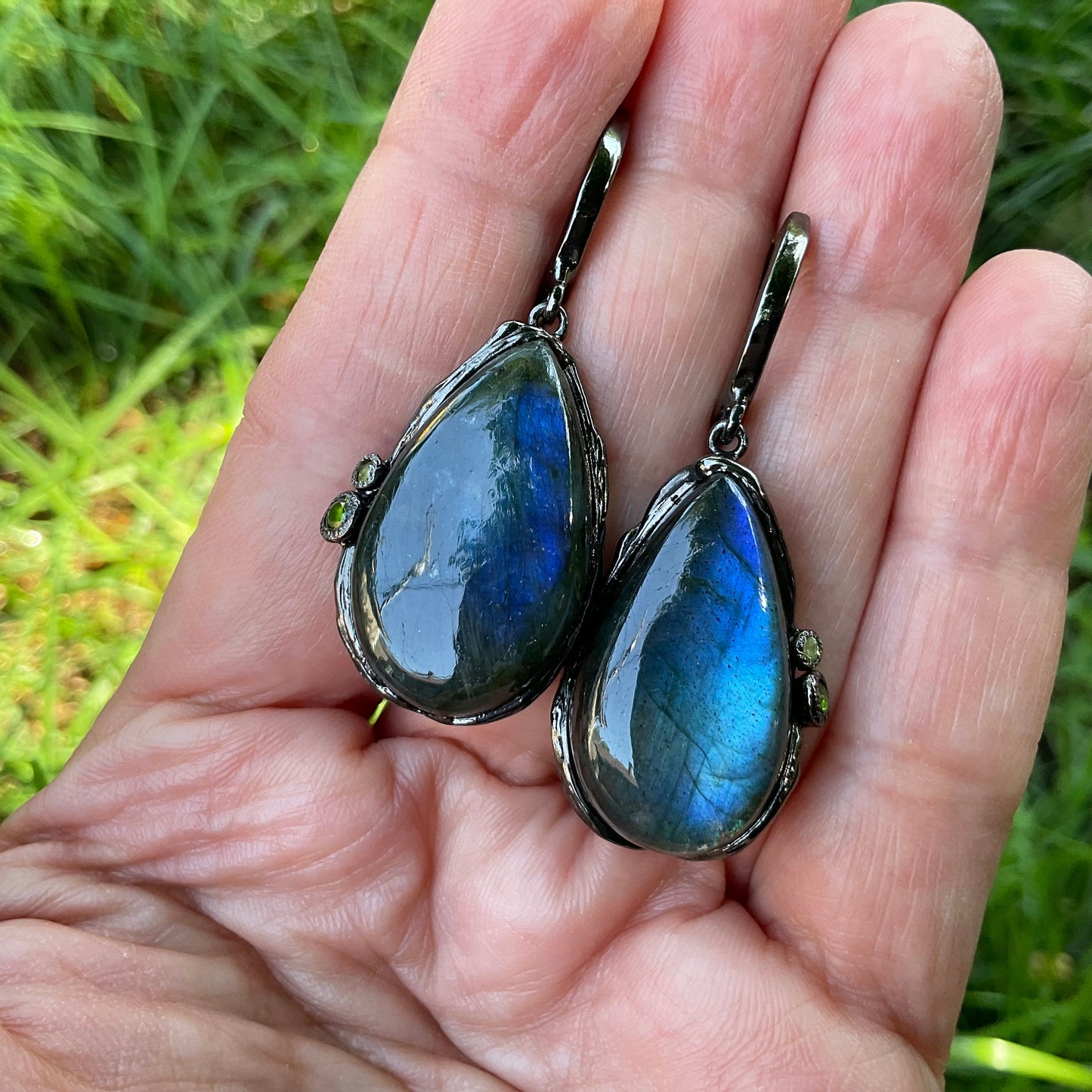 Sterling Silver labradorite dangle pear shape chrome diopside earrings