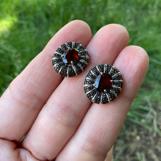 Sterling Silver Mozambique Red garnet heirloom post oval Earrings