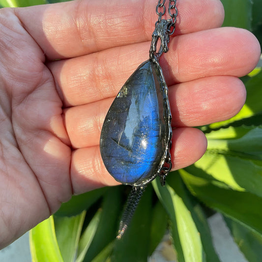 Sterling Silver Labradorite pear shape Pendant Necklace