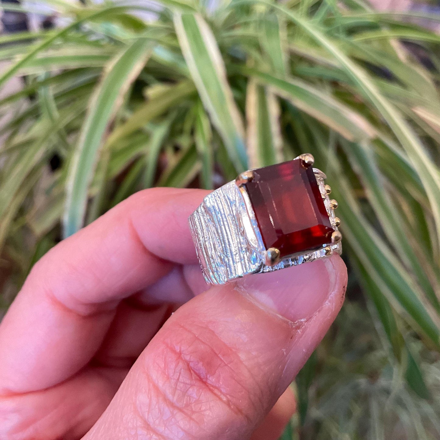 Sterling silver red hessonite garnet peridot band Etnika ring 8.5