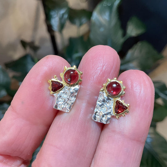 sterling Silver natural Red garnet stud earrings