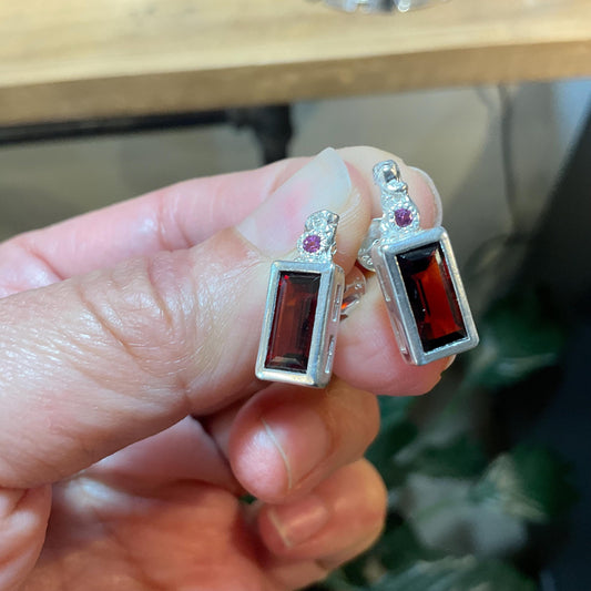sterling Silver natural Red garnet baguette rhodolite stud earrings