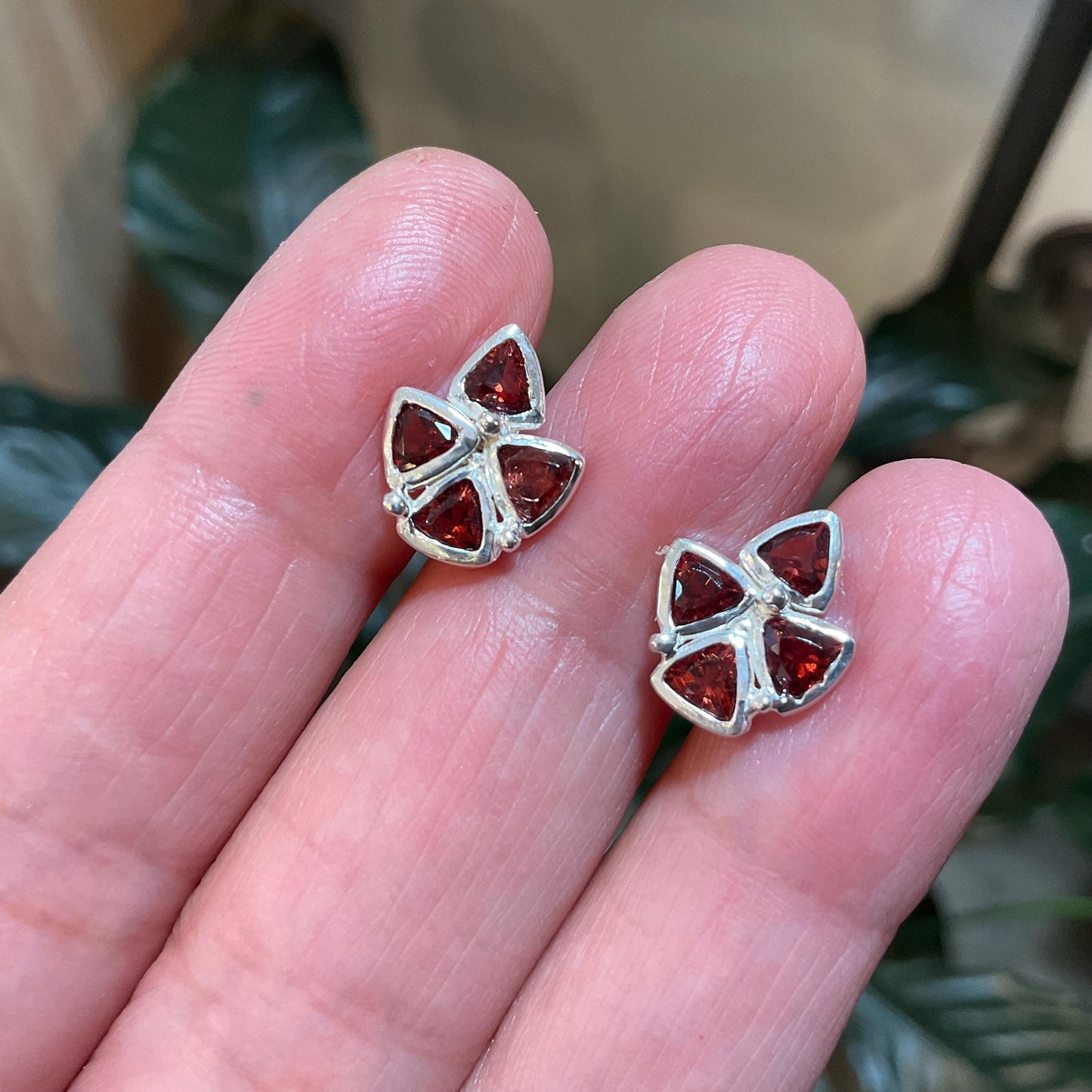 sterling Silver natural Red garnet stud small earrings