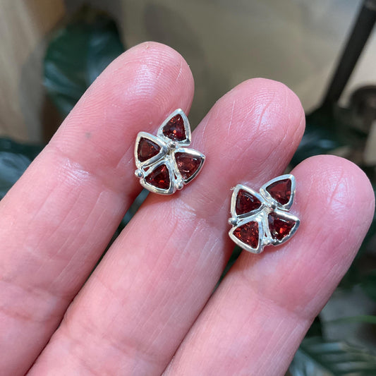 sterling Silver natural Red garnet stud small earrings