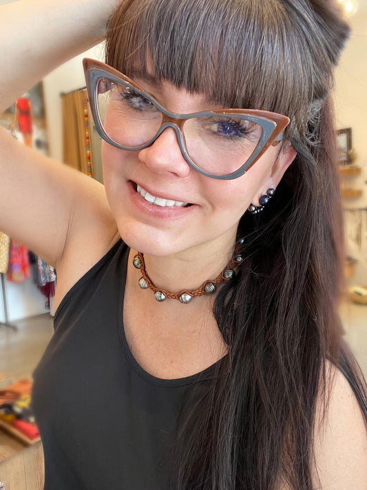 Natural Tahitian pearls black gray leather choker pearl necklace