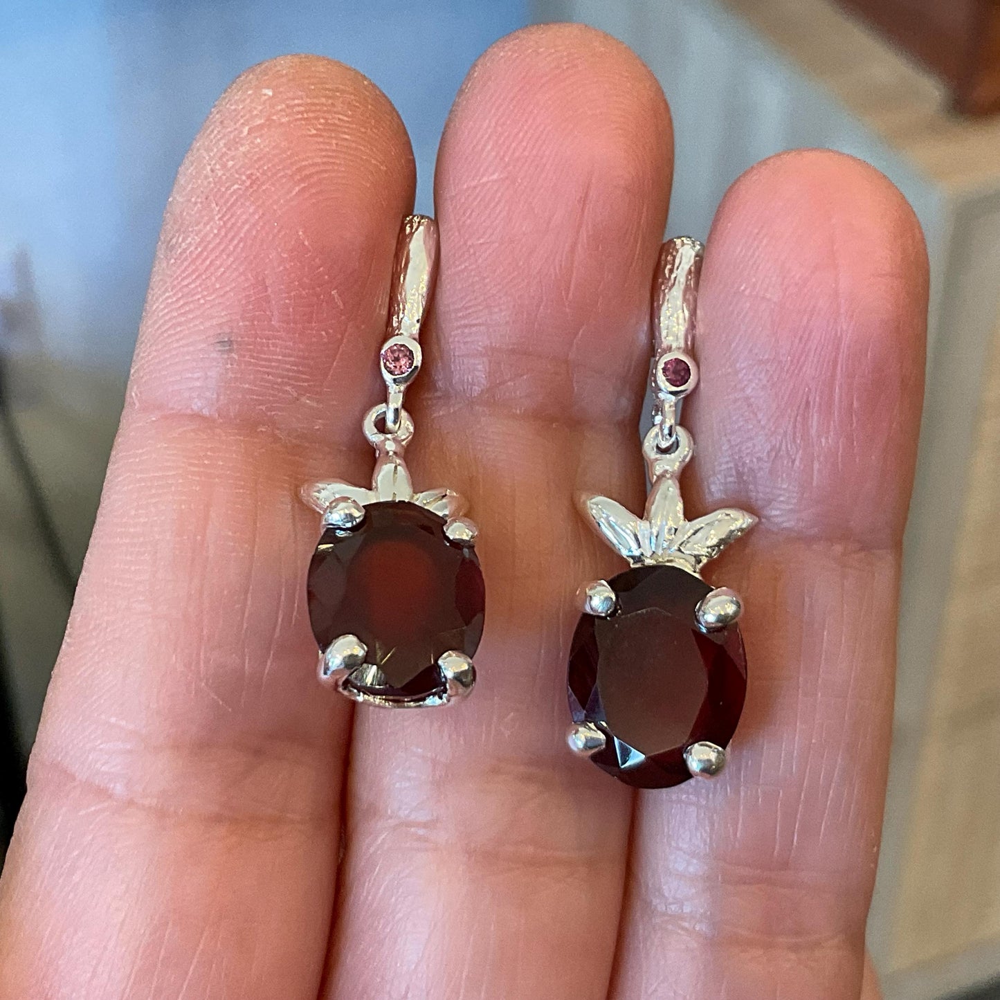 Sterling Silver Red garnet dangle Earrings