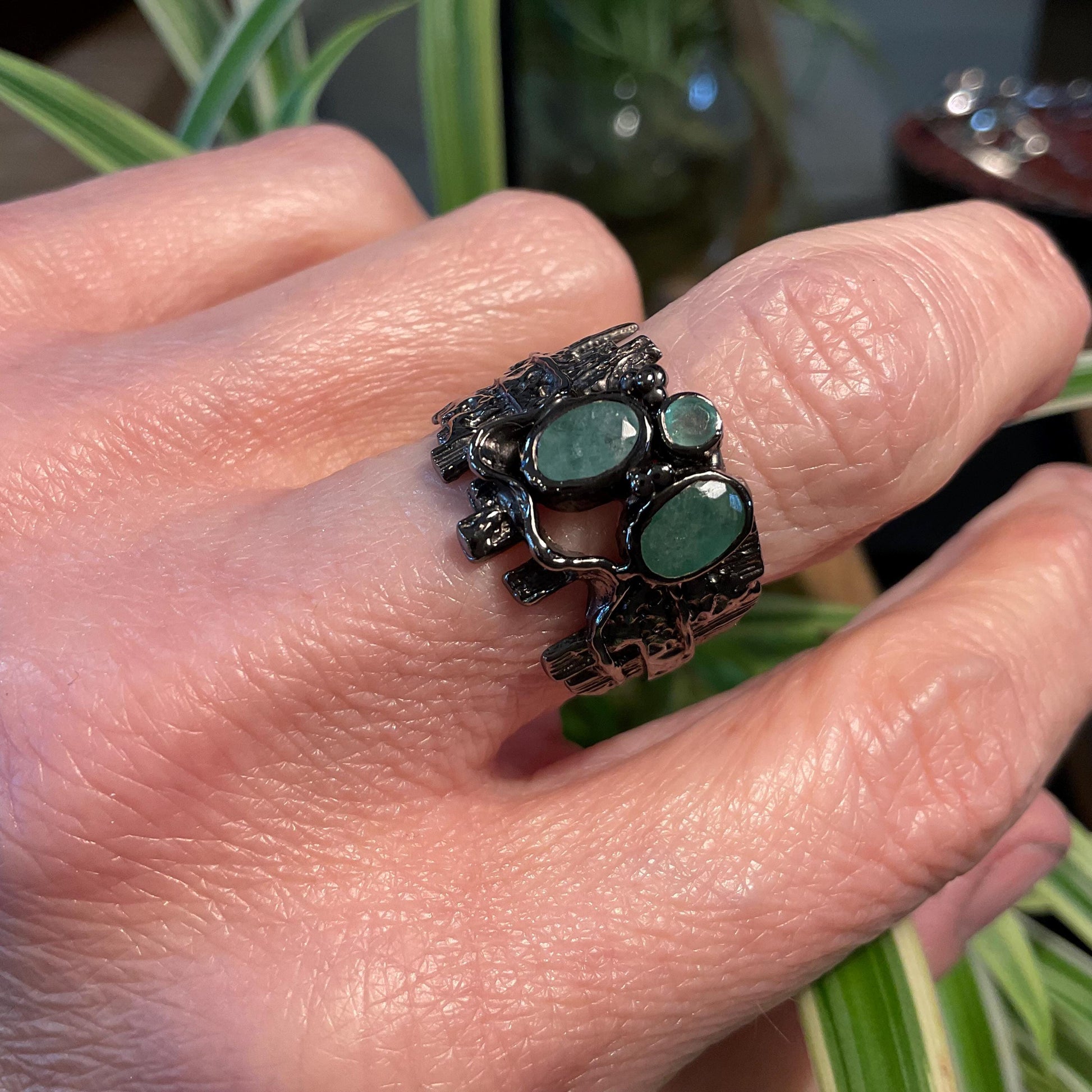 Sterling Silver Natural emerald band ring 7.5 Colors Of Etnika