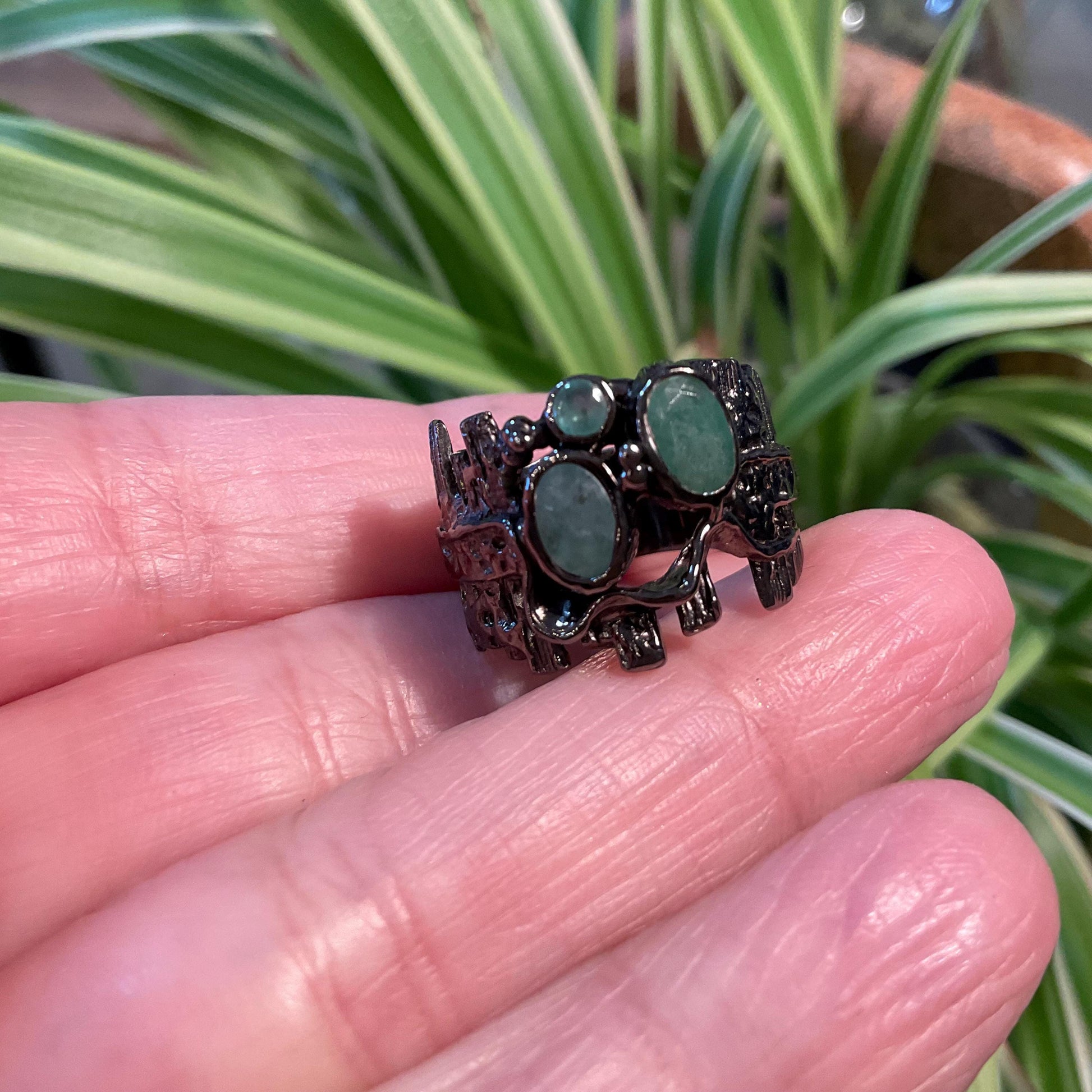 Sterling Silver Natural emerald band ring 7.5 Colors Of Etnika