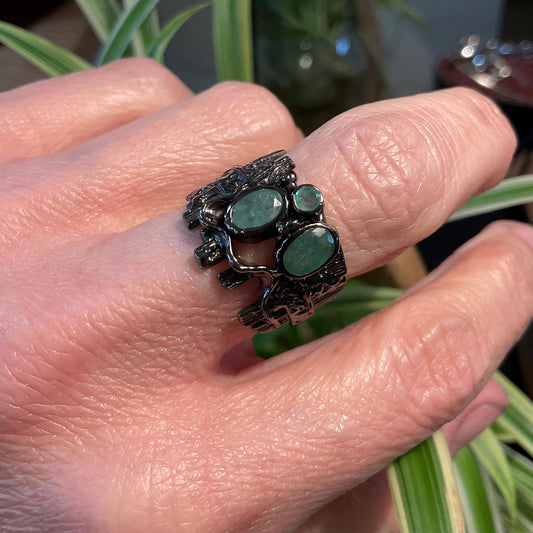 Sterling Silver Natural emerald band ring 7.5