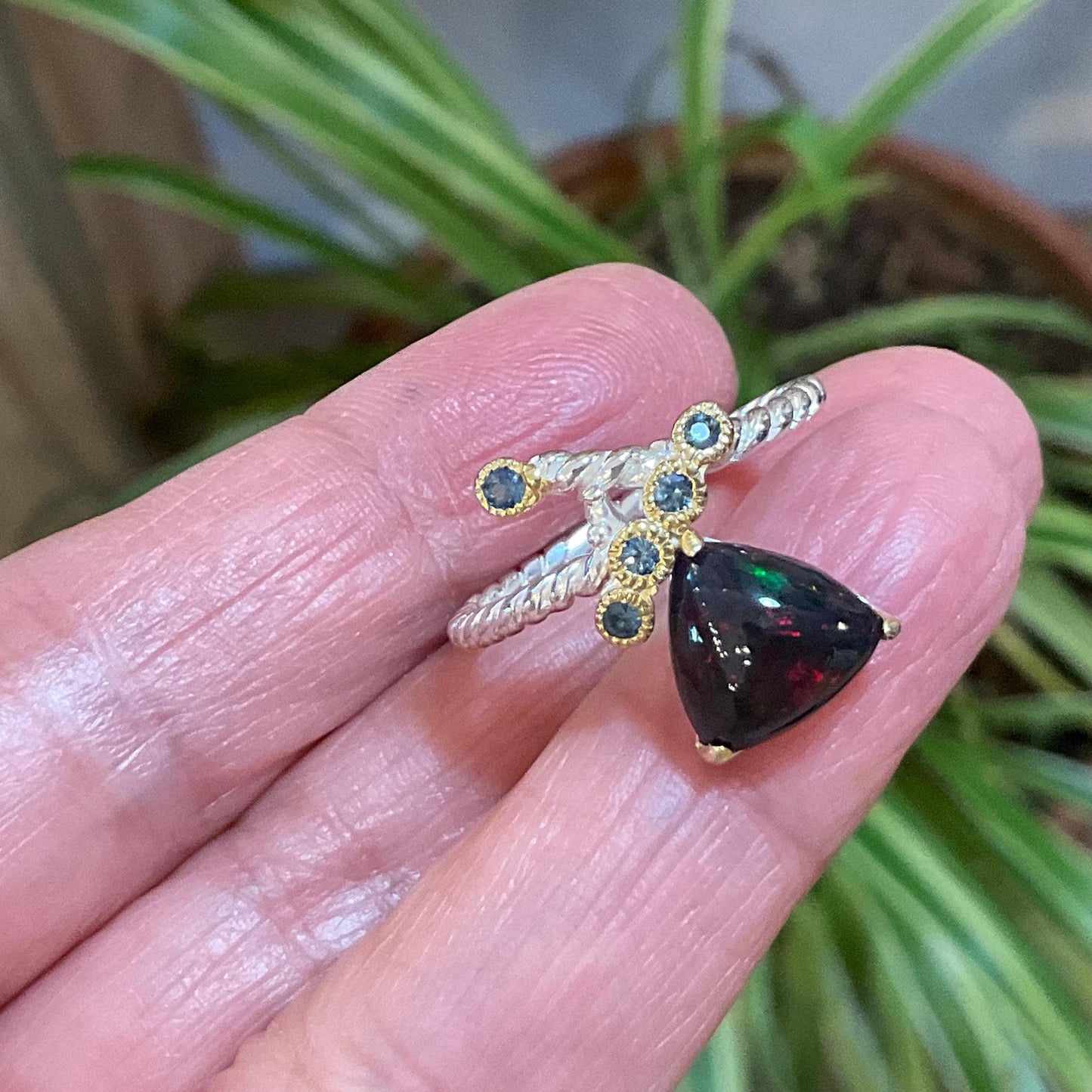 sterling silver Natural black red mesmerizing Fire Opal ring 8.5