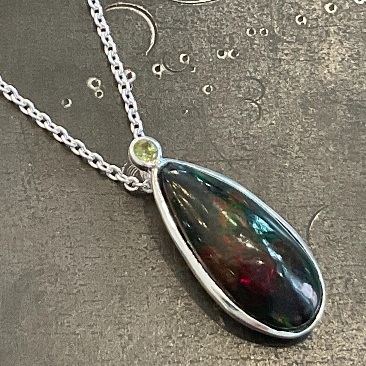 Natural blue fire opal Sterling Silver pendant with Necklace Colors Of Etnika