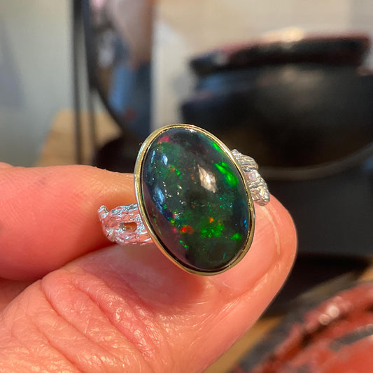sterling silver Natural mesmerizing Fire Opal solitaire oval ring 6.5