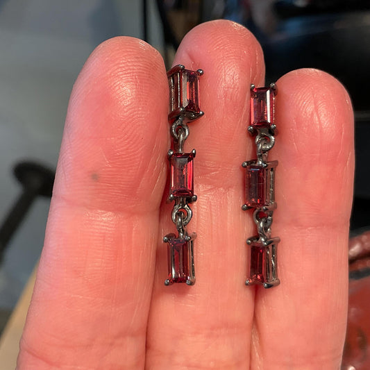 sterling Silver natural Red garnet dangle earrings