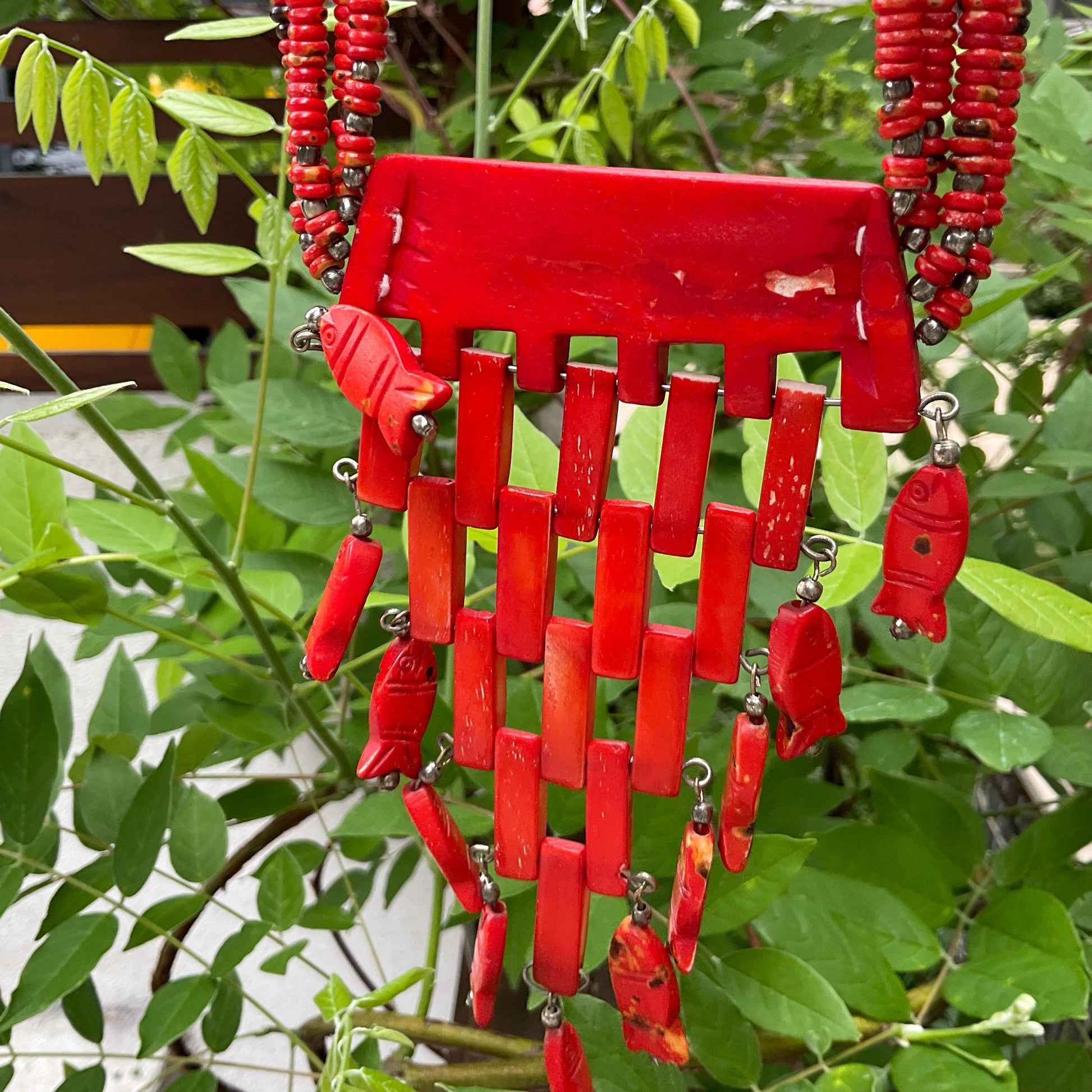 Red bamboo coral bib statement necklace Colors Of Etnika