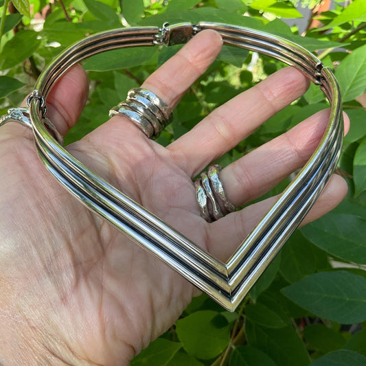 Sterling silver vintage V Modernist necklace choker