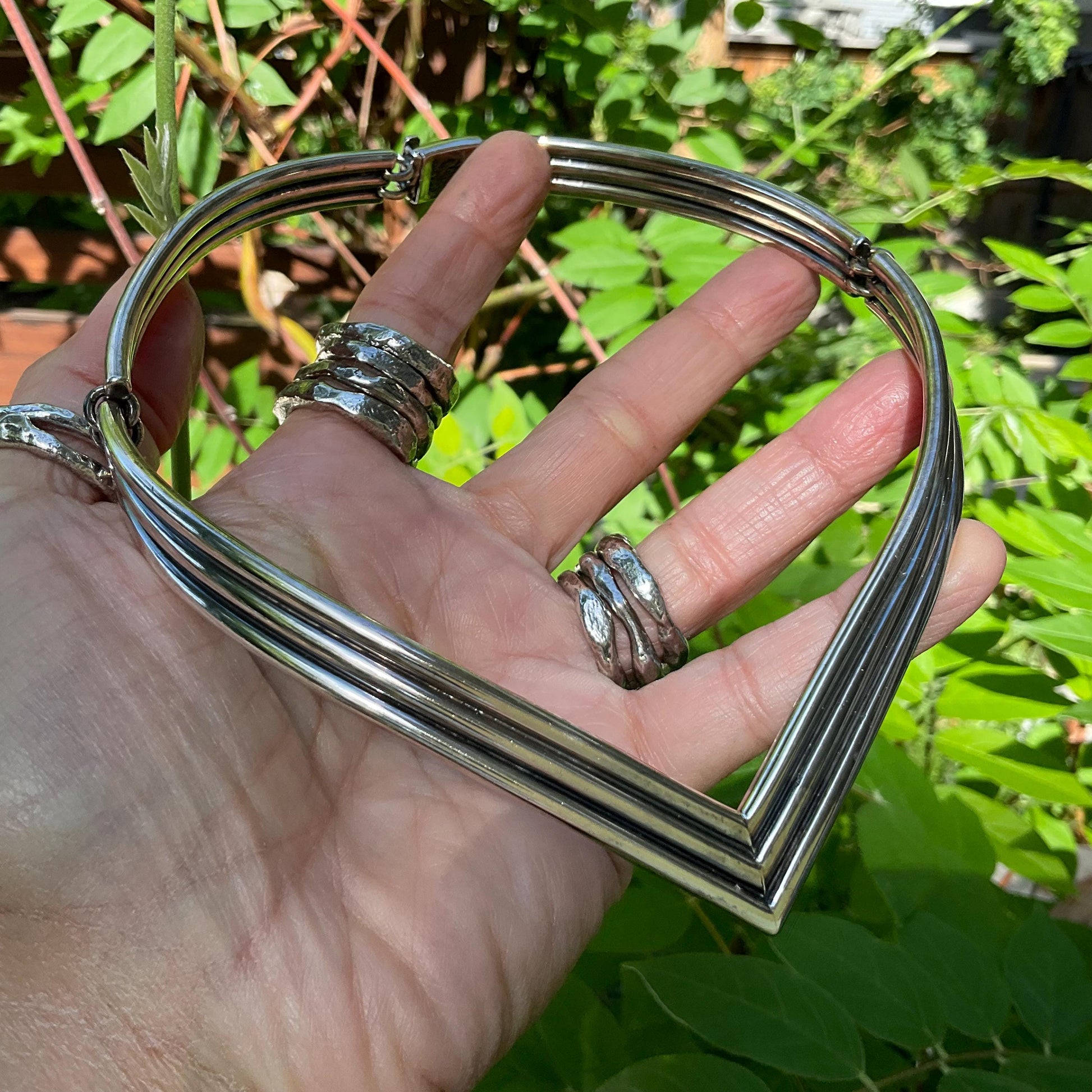 Sterling silver vintage V Modernist necklace choker Colors Of Etnika